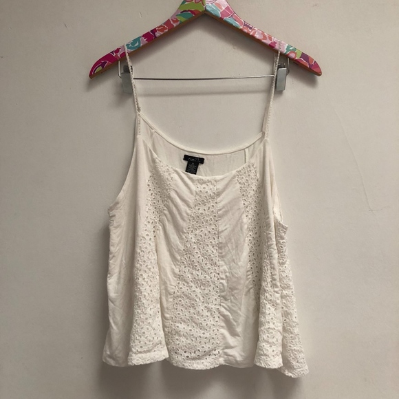 Rue21 Tops - Rue 21 White Swing tank top size XL